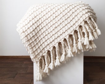 Beginner Friendly Knitting Blanket Pattern Oversized Chunky Throw With Braided Fringe The Cumberland