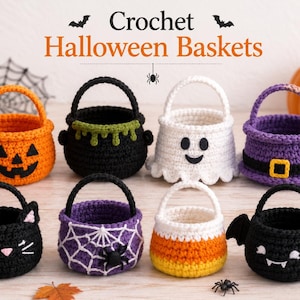 Può includere: Otto cestini di Halloween all'uncinetto con vari disegni, tra cui una zucca, un calderone nero con melma verde, un fantasma bianco, un cappello da strega viola, un gatto nero, una ragnatela viola, caramelle a forma di mais e un pipistrello.