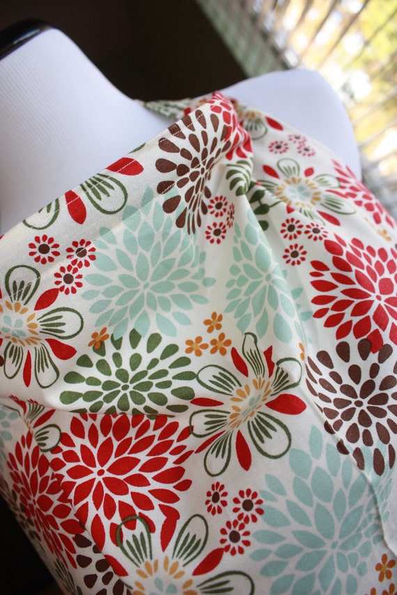 Items similar to Flower Nursing Cover on Etsy