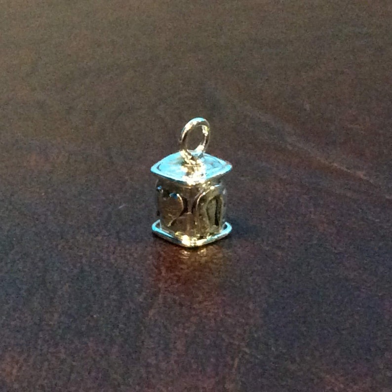 hammer with heart and horseshoe Sterling silver square end cap 4 x 4 x 6 mm inside dia EC998908