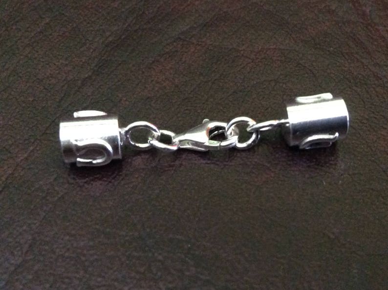 EC998821 Sterling silver round double end cap 5 mm plain finished with horse shoe lobster clasp