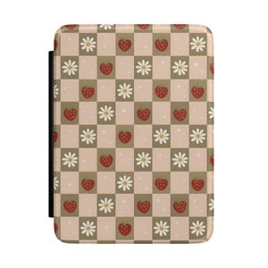Daisy Heart Checker Kindle Case | Floral Patchwork E-Reader Cover