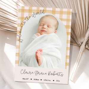 Modèle modifiable de faire-part de naissance, carte de statistiques de bébé Vichy jaune, carte photo imprimable de bienvenue de bébé, téléchargement numérique Canva