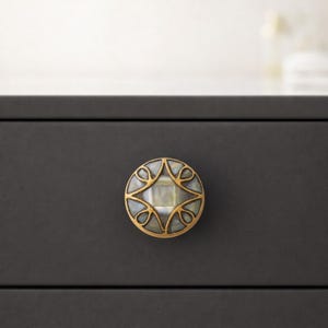 Brass Capiz Metal Knob Decorative Drawer Cupboard Knobs For Dresser Wardrobe Kitchen Cabinets