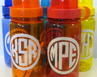 SALE! Children's Water Bottle / Monogrammed Kids Water Bottle. (This Design Only On Sale!)