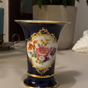 Meissen floral vase