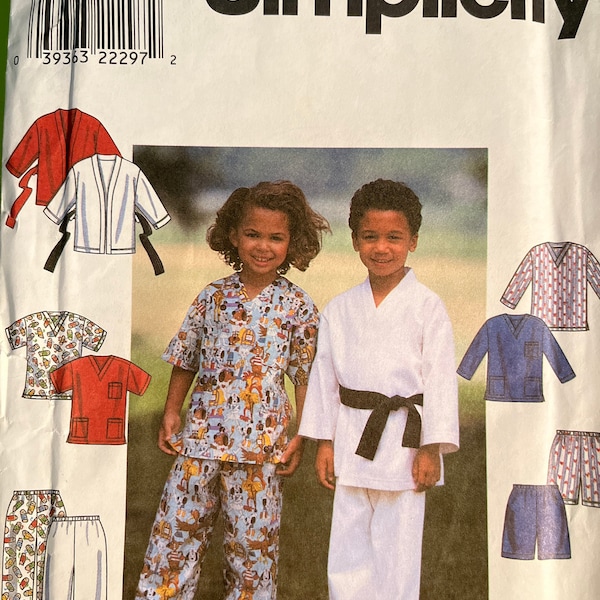 1998 Childs Robe or Jacket, Top and Pants or Shorts - Simplicity Pattern 8438