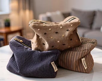 キルティングメイクアップバッグ、コットンジッパーポーチ、小型コスメ旅行用オーガナイザー、ハンドメイドトイレタリーバッグ、女性へのギフト、パッド入りアクセサリーポーチ