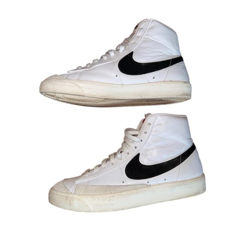 Zapatillas Nike Blazer Mid '77 Vintage para hombre, color blanco/negro, caña alta, talla 9.5. imagen 1