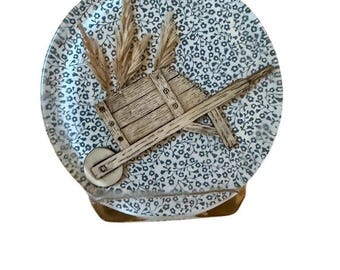 Vintage Blue Floral Farmhouse Napkin Holder Round 6 in Wheelbarrow & Wheat