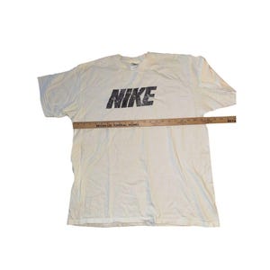 Vintage 90s Nike Men's L White Graphic Print T-Shirt Distressed Logo Y2K sport image 6
