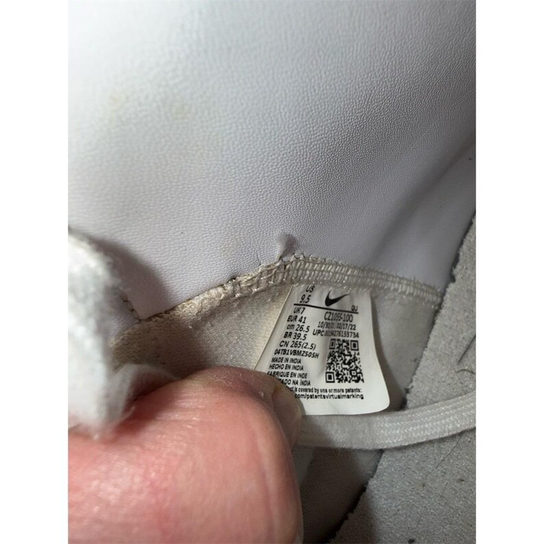 Zapatillas Nike Blazer Mid '77 Vintage para hombre, color blanco/negro, caña alta, talla 9.5. imagen 5