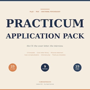 Op de afbeelding: Een digitale download met de titel "Practicum Application Pack" met tekst als "de CV, de sollicitatiebrief, het sollicitatiegesprek". Het ontwerp bevat marineblauwe tekst op een beige achtergrond, met pictogrammen die 25 Q&A-voorbereiding, 9 sjablonen en 25 pagina's aangeven.