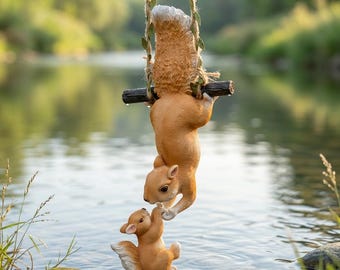 Decoración de jardín con ardilla trepadora, estatua colgante de ardilla, adorno de jardín de resina, figura de animal para exteriores, linda decoración para árboles de jardín.