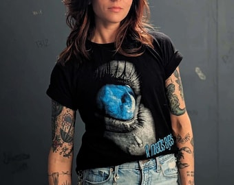 Camiseta de la gira It Needs Eyes Roadshow: ¡Brilla en la oscuridad!