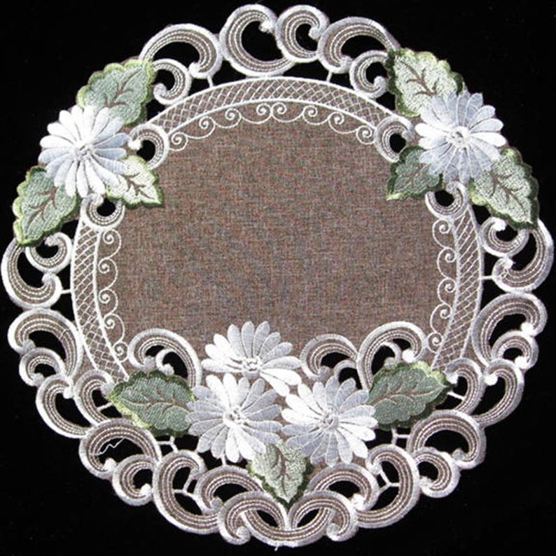 Antiker Weißer Daisy auf Braun mit Cut Work | Etsy