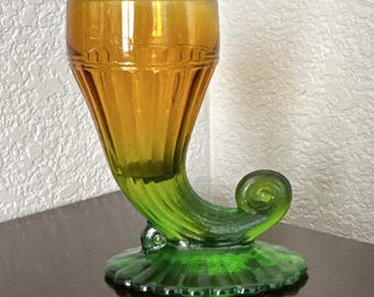 Vintage Jeannette Glass Green Gold Flashed Cornucopia Vase Horn of Plenty 5.5”