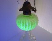 Antique Buckeye Sheldon Swirl Oil Lamp Vaseline Font
