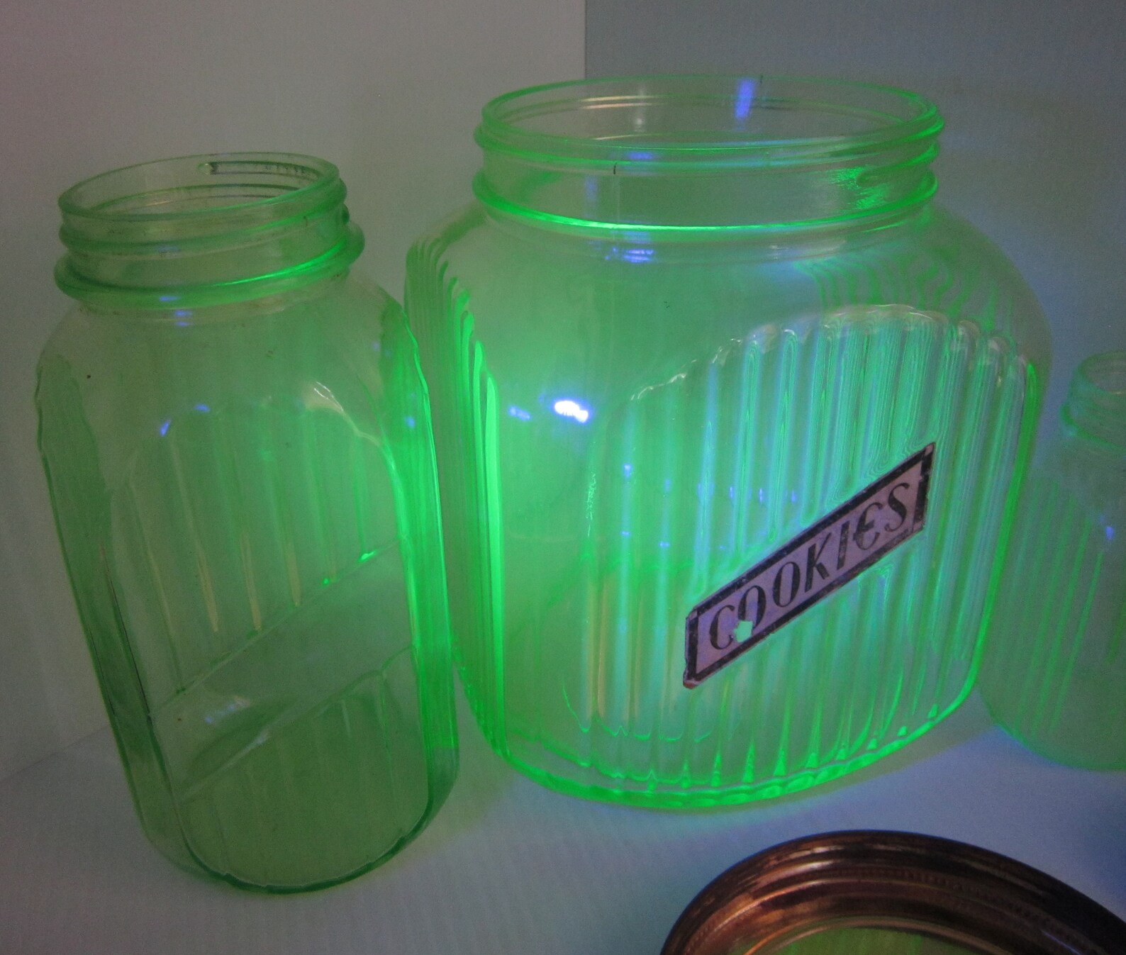 uranium glass jar