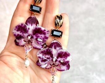 Kolczyki z prawdziwymi orchideami: ręcznie robiona biżuteria botaniczna