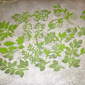 Green Leaf Die Cuts – Botanical Paper Embellishments for Scrapbooking, Card Making, Junk Journals & Crafts – 25 Piece Foliage Set