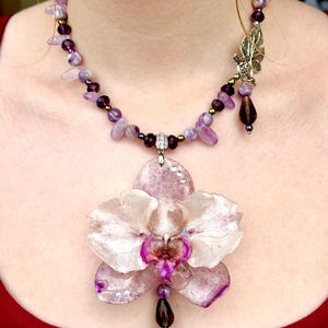 Real Orchid Necklace – Purple Resin Flower Pendant with Amethyst Beads & Leaf Clasp / Handmade Statement Flower Pendant – Botanical Jewelry