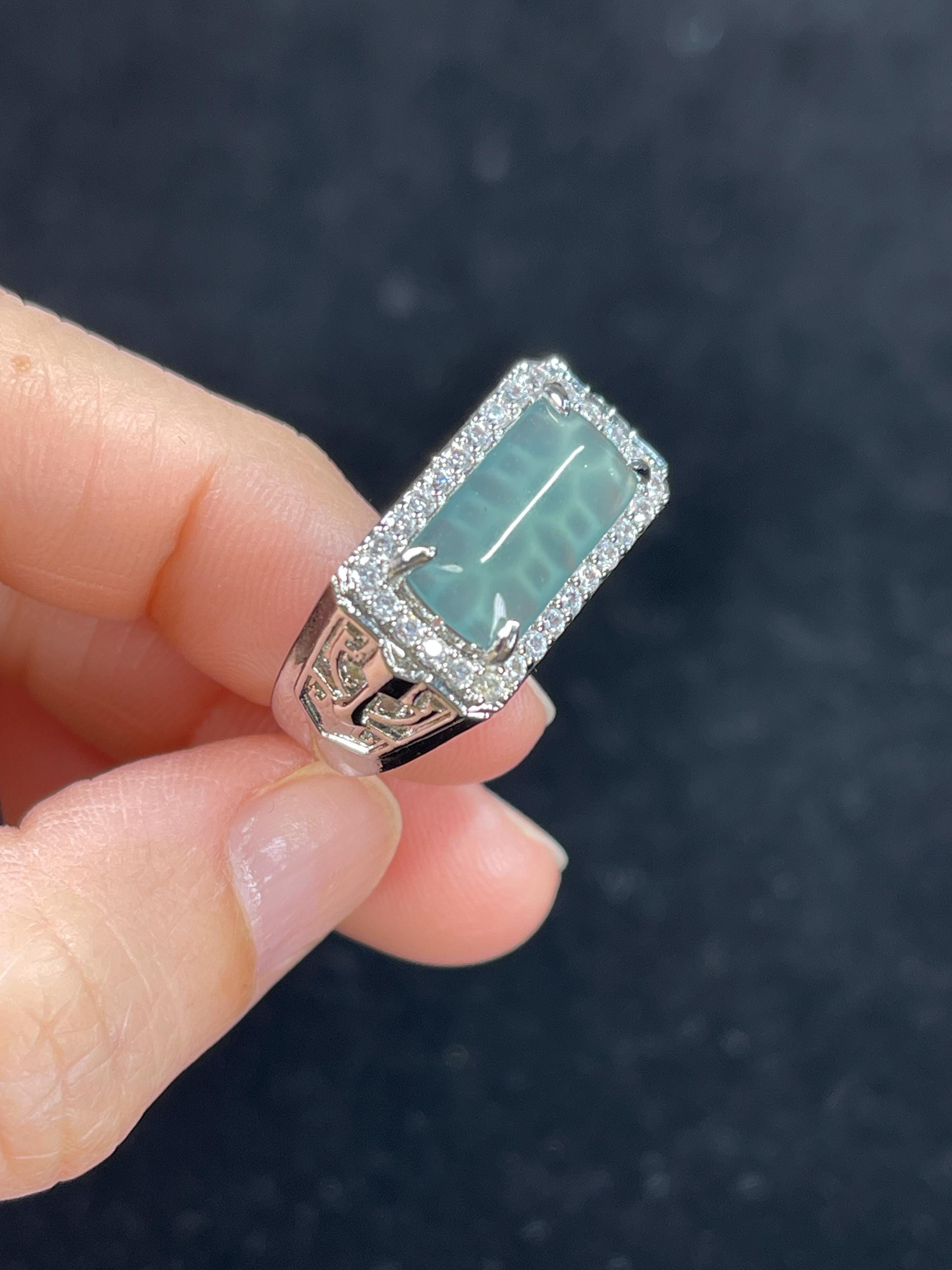 アイスブルージェダイト - Etsy 日本