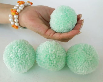 4 Stück 4cm / 5cm / 6cm / 2 Stück 8cm / 10cm Garn pom poms in mintgrün farbe, handgemachte flauschige wolle pompoms, pompoms mit schwanz