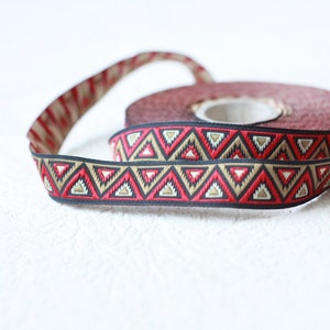 Nastro jacquard triangolare da 15 mm (5/8 pollici), bordo ricamato, rifinitura jacquard a rombi, bordo intrecciato triangolare