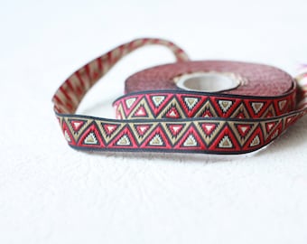 15 mm (5/8 inches) triangle jacquard ribbon, Embroidered border, diamond Jacquard trim, triangle Woven Border