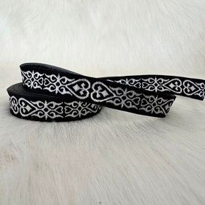 15 mm (5/8 inches) Black&silver celtic heart woven border, fall ribbon, royal celtic heart trim, by the yard trim
