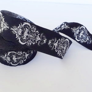 35 mm - 1.25&quot; Black and shiny silver embroidered border, metalic silver ribbon, oriental jacquard trim by the yard