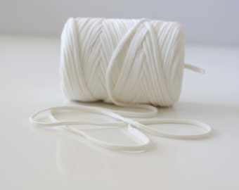 5.5/11 yards Off white Tshirt Yarn for bracelet making, Chunky yarn for infinity scarf knitting, T-shirt yarn for kids craft