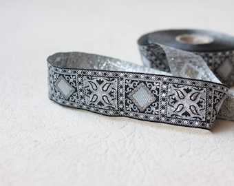 35 mm - 1.25&quot; geometric patterns woven, diamond pattern trim, metalic silver ribbon, oriental jacquard trim by the yard
