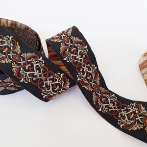 35 mm - 1,25&quot; schwarz&braunes Mittelalter Jacquardborte mit keltischer Webborte und Kragenbesatz