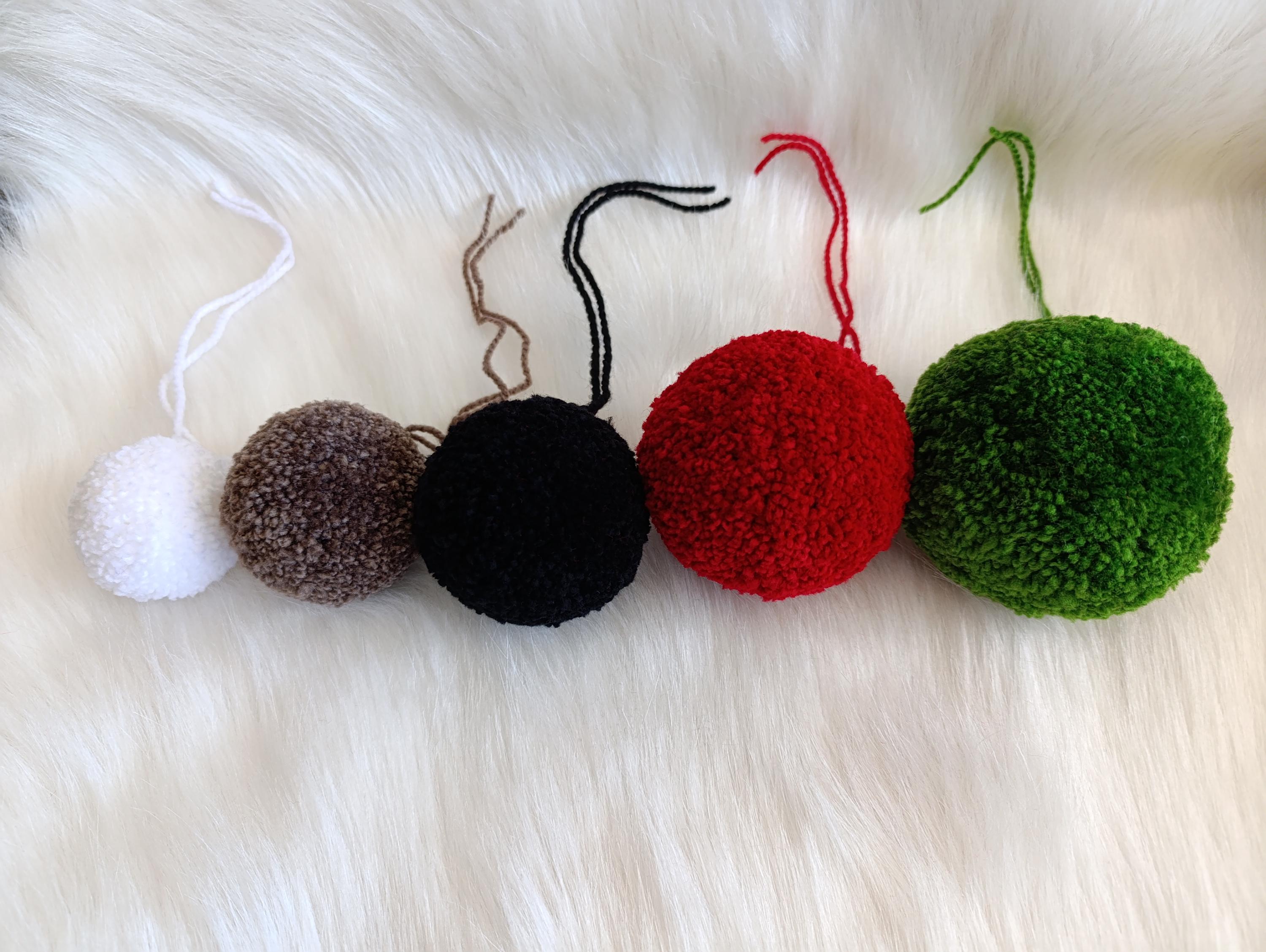 小物 pompom 4 Pcs 4cm/5cm/6cm/ 2 Pcs 8cm/10cm Ruby Red Hmong Pompoms, Wool