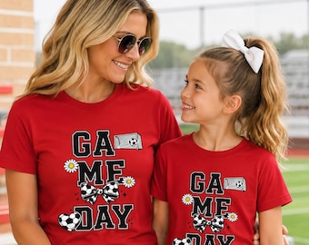 Camiseta de fútbol para el día del partido, camiseta de mamá futbolera, camiseta de fútbol coqueta, camiseta de fútbol con lazo bonito, camiseta para el día del partido de niñas, camiseta gráfica para aficionadas al fútbol