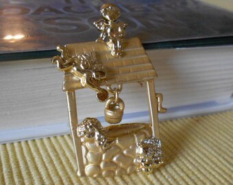 AJC Cupid Someone Special Locket Brooch Pin Gold Plated New Vintage on Card Made in USA Angel Gift American Jewelry Chain Company