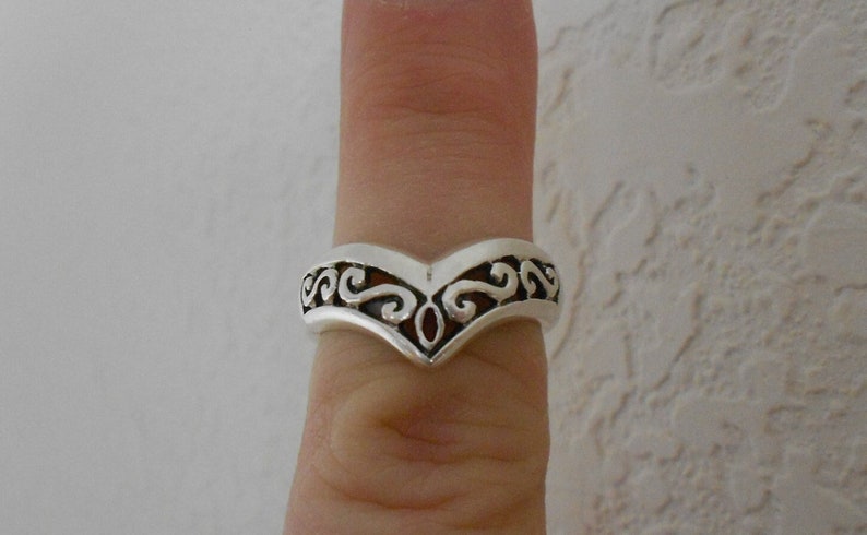 Vintage sterling silver chevron ring. Ring enhancer, ring wrap. Stackable anniversary ring. Size six and a half. image 3