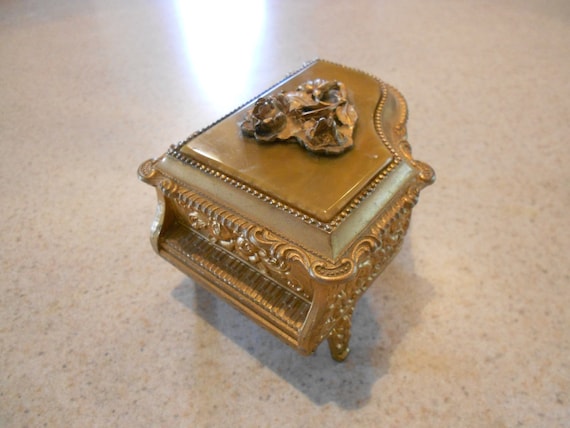 Vintage Gold Metal Jewelry Box. Made in Japan Velvet Lined Trinket