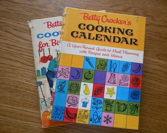 Vintage Betty Crocker cookbooks.  General Mills cookbooks, home decor.  Kitchen decor.  Cookbook lot.