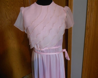 Vintage pink formal dress.  Size 8 ball gown.  Ruffle top dress.  Mid Century long dress.