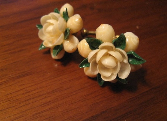 Vintage shell earrings.  Screw back.  Floral, ant… - image 1