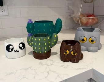 Novelty Self-Watering Planter Pot | Unique Gift for Plant Lovers | Customizable 3D Printed Flower Pot