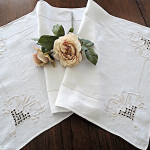 Vintage Linen Dresser Scarf or Table Runner with Embroidery and Drawn Thread Work