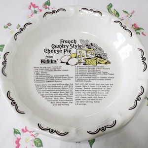Vintage Watkins French Country Cheese Pie Baking Dish: Ceramic Bakeware