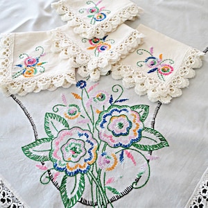 Embroidered Floral Vintage Tablecloth with Napkins: Handmade Cottage Decor