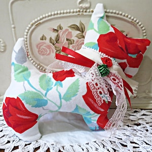 Handmade Scottie Dog Silhouette: Upcycled Vintage Lace Cottage Decor
