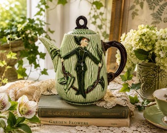 L. Batlin & Sons Jack And The Beanstalk Green Ceramic Teapot With Lid Japan