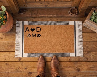 Custom Doormat Minimal Monogram With Pet Paw | Wedding Gift | Personalized Doormat | Closing Gift Welcome Doormat | Housewarming Gift